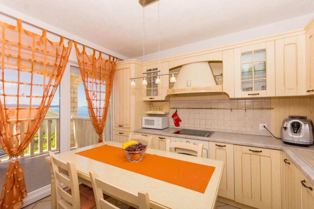 Villa Bubi Трогір Екстер'єр фото